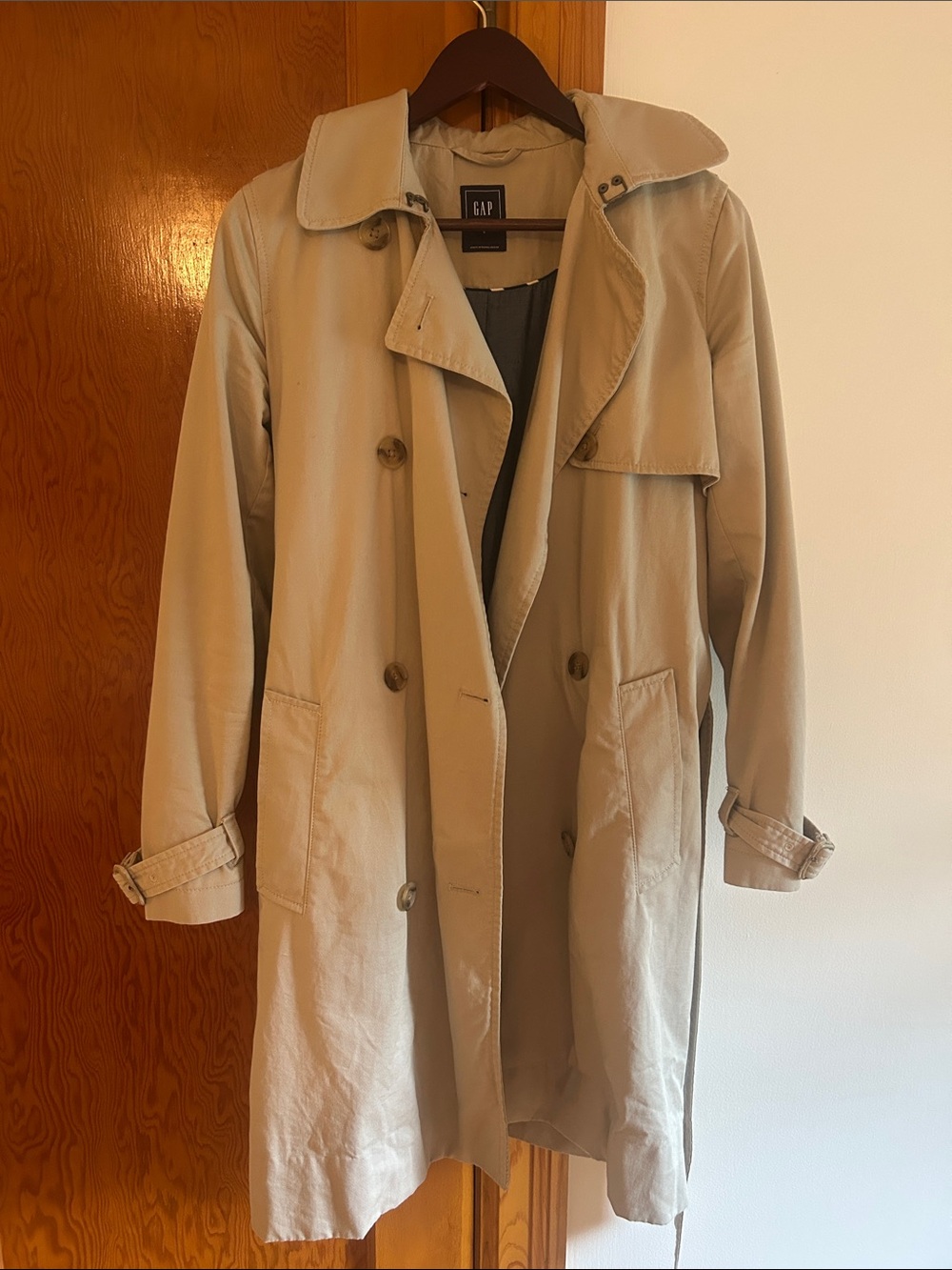 GAP Light Beige Double-Breasted Trench Coat